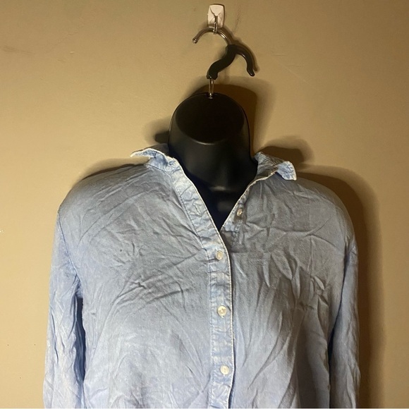 STYLE Envy Blue long sleeve button down hi-low blouse - Picture 3 of 6